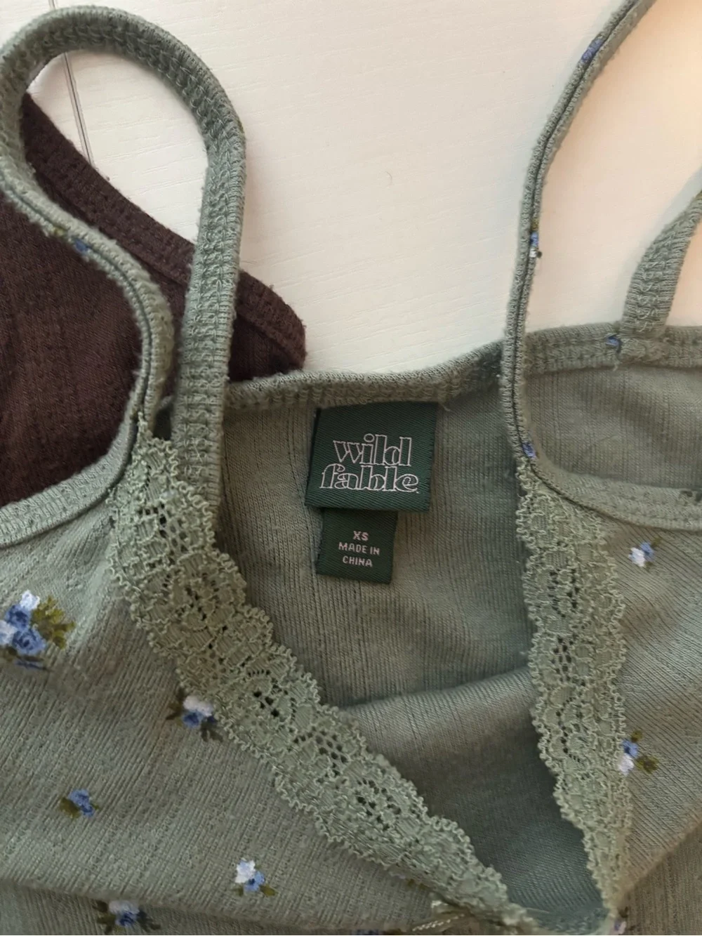 Target Wild Fable Set of 2 Lace Trim Tank Top! - Picture 2 of 4